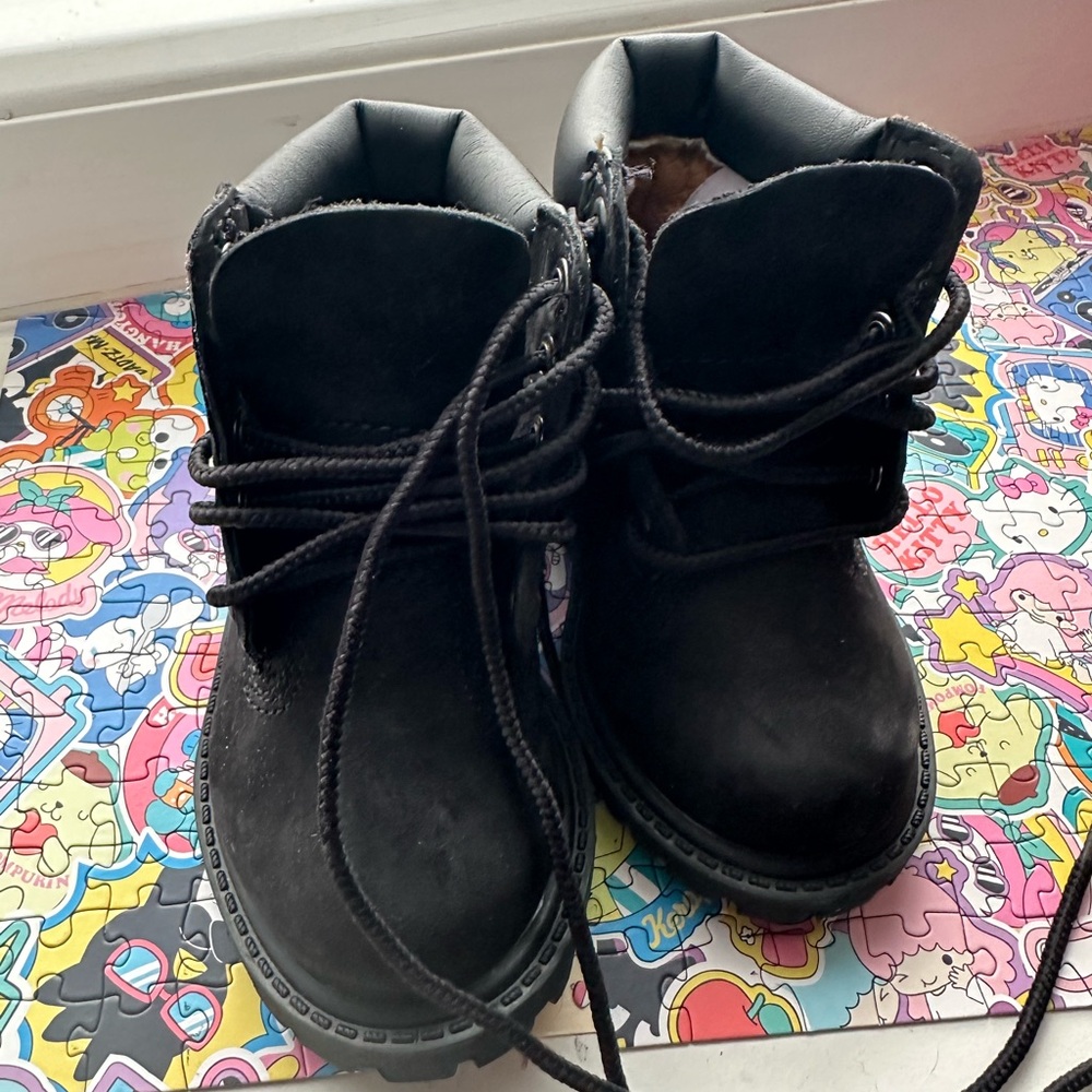Timberland Black size 4